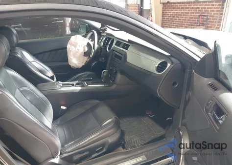 2013 Ford Mustang V6 Premium from USA, damaged, VIN 1ZVBP8AM3D5281009